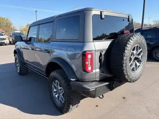 Ford Bronco 2023 4x4 Base Advanced 4dr SUV