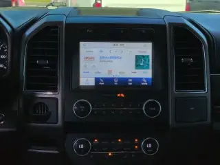 Ford Expedition 2021 4x2 XLT 4dr SUV