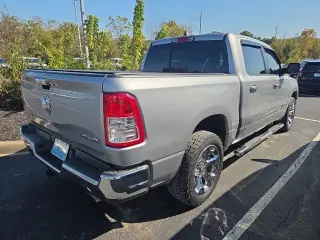 Ram 1500 2020 4x4 Big Horn 4dr Crew Cab con 5.6 ft. SB Pickup