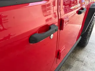 Jeep Gladiator 2021 4x4 Sport 4 puertas Cabina de tripulación 5,0 pies de cajón