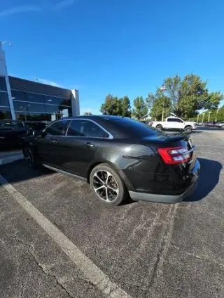 Ford Taurus 2015 AWD SHO 4dr Sedán