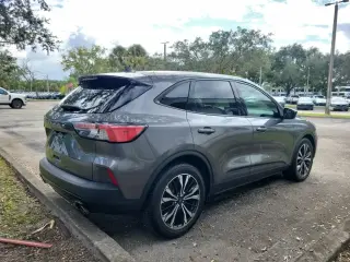 Ford Escape 2021 SE 4dr SUV
