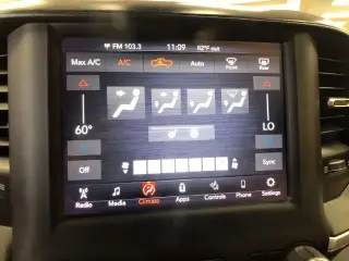 Ram 1500 2019 4x4 Big Horn 4dr Crew Cab 5.6 ft. SB Pickup