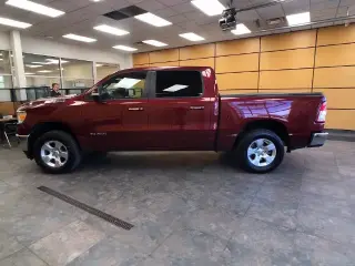 Ram 1500 2019 4x4 Big Horn 4dr Crew Cab 5.6 ft. SB Pickup