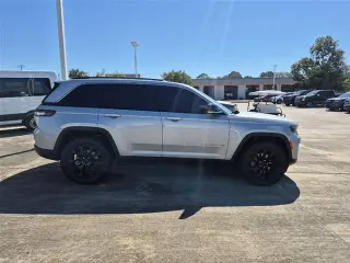 Jeep Grand Cherokee 2022 4x4 4xe 4dr SUV