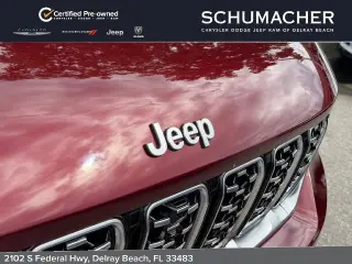 Jeep Grand Cherokee 2023 4x2 Summit 4dr SUV