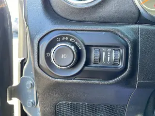 Jeep Wrangler Unlimited 2019 4x4 Sahara 4dr SUV