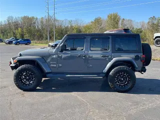 Jeep Wrangler Unlimited 2019 4x4 Sahara 4dr SUV
