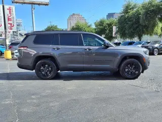 Jeep Grand Cherokee L 2025 4x4 Laredo 4dr SUV