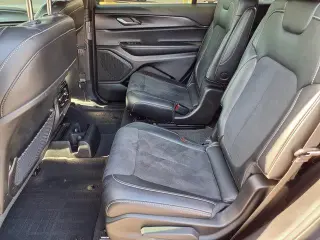 Jeep Grand Cherokee L 2025 4x4 Laredo 4dr SUV