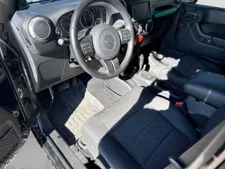 Jeep Wrangler Unlimited 2012 4x4 Sport SUV de 4 puertas
