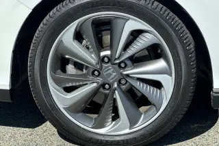 Honda Clarity Plug-In Hybrid 2019 Touring 4dr Sedan