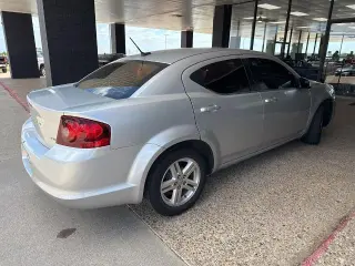 Dodge Avenger 2012 SXT 4dr Sedan