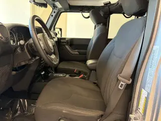 Jeep Wrangler Unlimited 2017 4x4 Sport 4dr SUV
