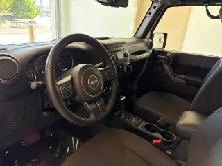 Jeep Wrangler Unlimited 2017 4x4 Sport 4dr SUV