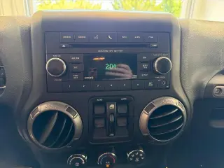 Jeep Wrangler Unlimited 2017 4x4 Sport 4dr SUV