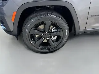Jeep Grand Cherokee L 2025 4x4 Limited 4dr SUV