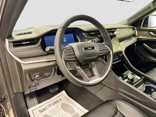 Jeep Grand Cherokee L 2025 4x4 Limited 4dr SUV