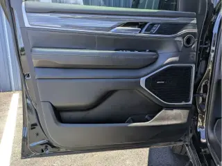 Jeep Wagoneer 2022 4x4 Series II Carbide 4dr SUV