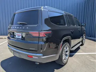 Jeep Wagoneer 2022 4x4 Series II Carbide 4dr SUV