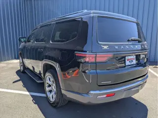 Jeep Wagoneer 2022 4x4 Series II Carbide 4dr SUV