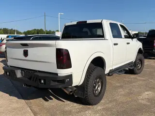 Ram 1500 Classic 2019 4x4 Tradesman 4dr Crew Cab 5.5 ft. SB Pickup