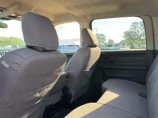 Ram 1500 Classic 2019 4x4 Tradesman 4dr Crew Cab 5.5 ft. SB Pickup