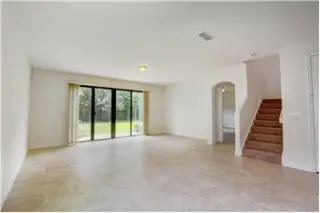 Propiedad de alquiler con 4 dormitorios y 3.5 baños en LAKE WORTH BEACH
