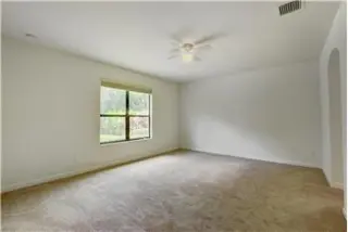 Propiedad de alquiler con 4 dormitorios y 3.5 baños en LAKE WORTH BEACH