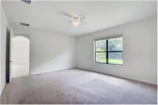 Propiedad de alquiler con 4 dormitorios y 3.5 baños en LAKE WORTH BEACH
