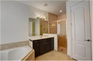 Propiedad de alquiler con 4 dormitorios y 3.5 baños en LAKE WORTH BEACH