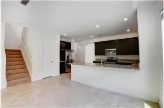 Propiedad de alquiler con 4 dormitorios y 3.5 baños en LAKE WORTH BEACH