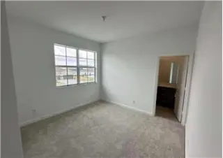 Propiedad en alquiler con 5 dormitorios y 3.5 baños en LOXAHATCHEE