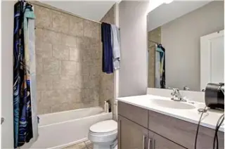 Propiedad de alquiler con 4 dormitorios y 3.5 baños en LAKE WORTH BEACH