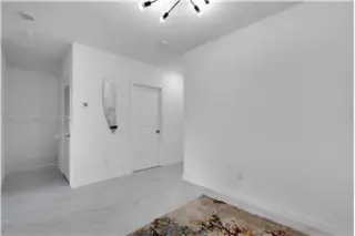 Propiedad de alquiler con 3 dormitorios y 2.5 baños en FORT LAUDERDALE
