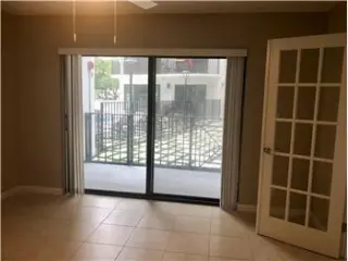 Propiedad de alquiler con 2 dormitorios y 2 baños en FORT LAUDERDALE.