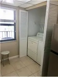 Propiedad de alquiler con 2 dormitorios y 2 baños en FORT LAUDERDALE.