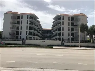 Propiedad de alquiler con 2 dormitorios y 2 baños en FORT LAUDERDALE.