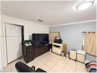 Propiedad de alquiler con 5 dormitorios y 3 baños en Cutler Bay