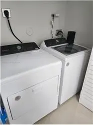 Propiedad de alquiler con 4 dormitorios y 2.5 baños en Miami