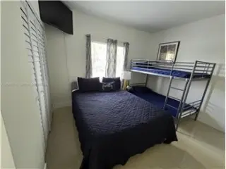 Propiedad de alquiler con 4 dormitorios y 2.5 baños en Miami
