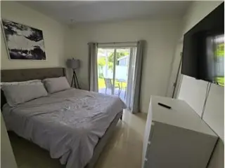 Propiedad de alquiler con 4 dormitorios y 2.5 baños en Miami
