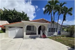 Propiedad en renta con 2 dormitorios y 0 baños en Miami