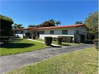 Propiedad en alquiler con 4 dormitorios y 2 baños en Miami