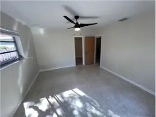 Propiedad en alquiler con 4 dormitorios y 2 baños en Miami