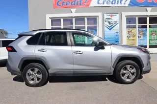 2023 Toyota RAV4 Hybrid LE