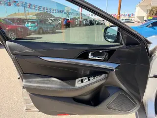 2022 Nissan Maxima SV