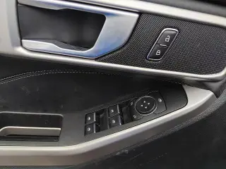 Ford Explorer 2023 AWD XLT 4dr SUV