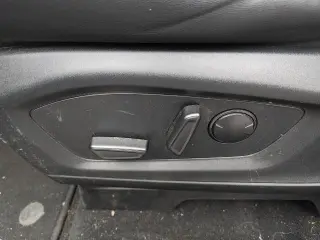 Ford Explorer 2023 AWD XLT 4dr SUV