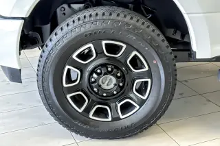 Ford F-250 Super Duty 2018 4x4 XLT 4dr Crew Cab 8 ft. LB Pickup